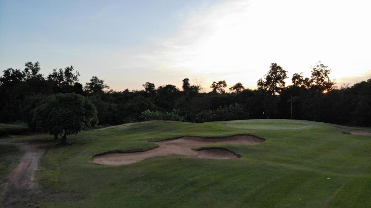 Korat Country Club Golf And Resort 나콘라차시마 외부 사진